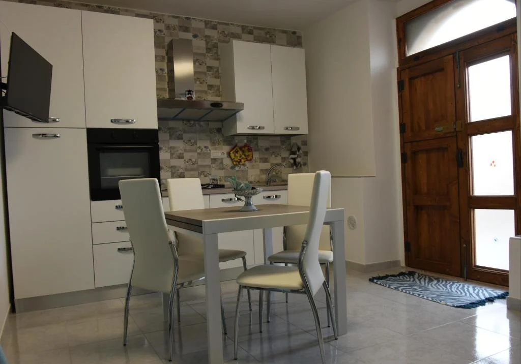 Cucina privata completa presso Sognando nel Borgo a Rocca Imperiale